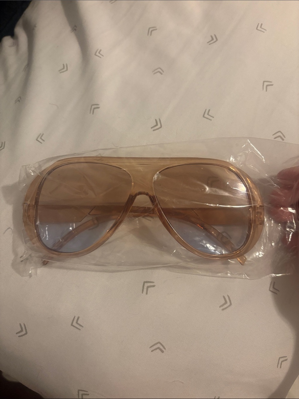 Retro Aviator Women's Sunglasses in Light Brown